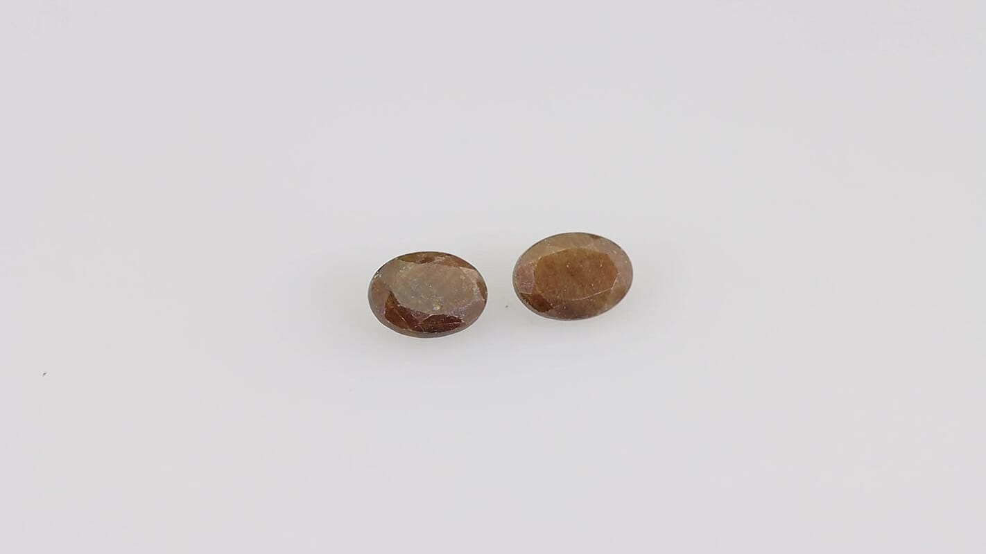 Chocolate Sapphire Set of 2 (Ovl 7x5 mm) 1.66 ctw