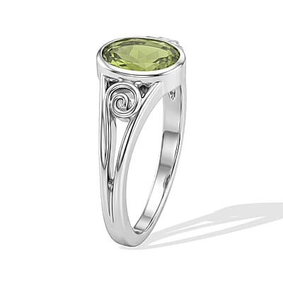 Peridot 1.30 ctw Oval Solitaire Ring in Sterling Silver (Size 7.5)