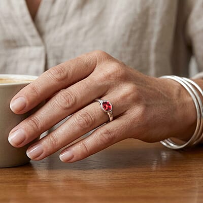 Garnet 0.50 ctw East West Solitaire Ring in Sterling Silver (Size 8.0)