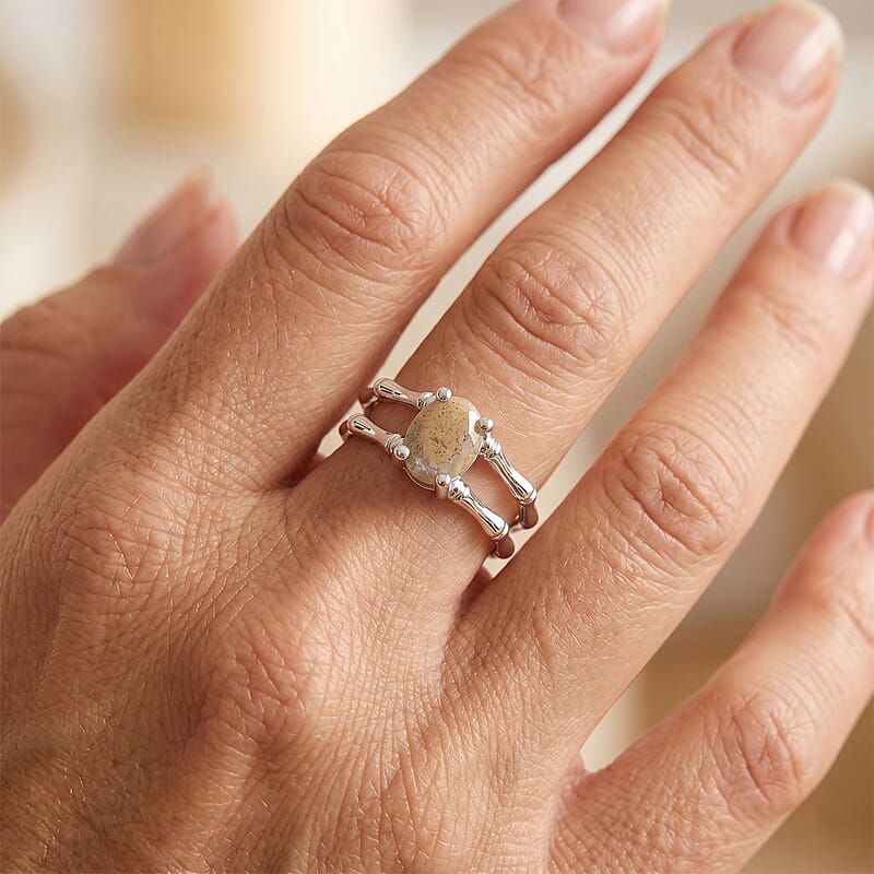 Labradorite 2.06 ctw Oval Solitaire Ring in Sterling Silver (Size 6.0)
