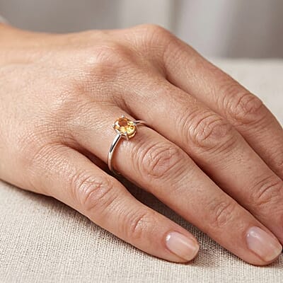 Citrine 0.15 ctw Oval Solitaire Ring in Sterling Silver (Size 7.0)