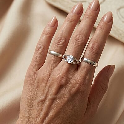 Simulated Diamond Oval Solitaire Ring in Sterling Silver (Size 8.0)