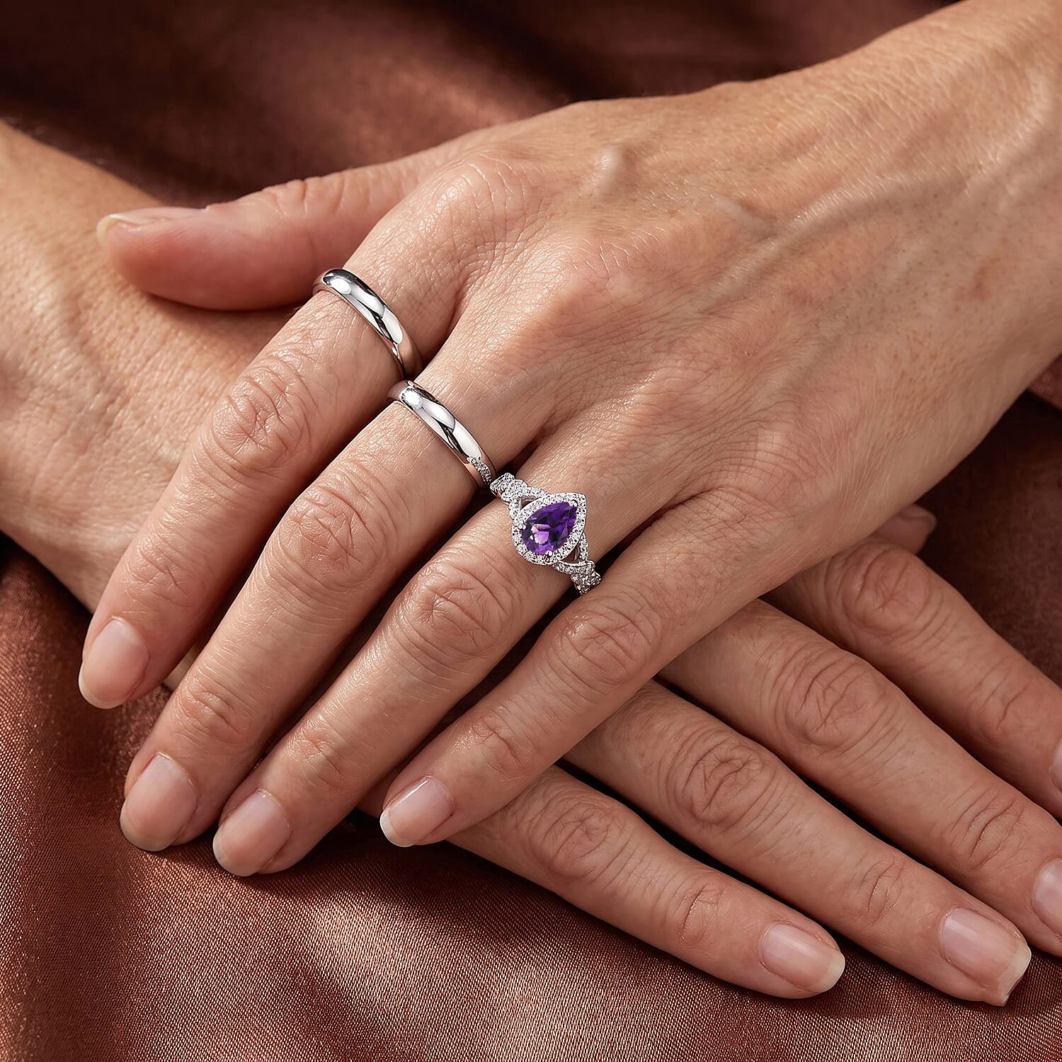 D'Joy Moroccan Amethystn and White Zircon 0.85 ctw Ring in Rhodium Over Sterling Silver (Size 6.0)