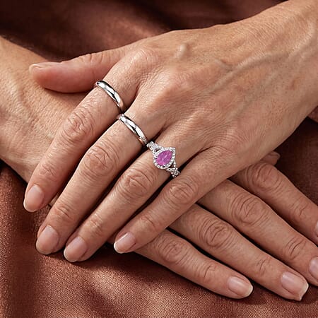 Fissure Filled Pink Sapphire / 10 - Product card gallery slide 3 (10328818942265)