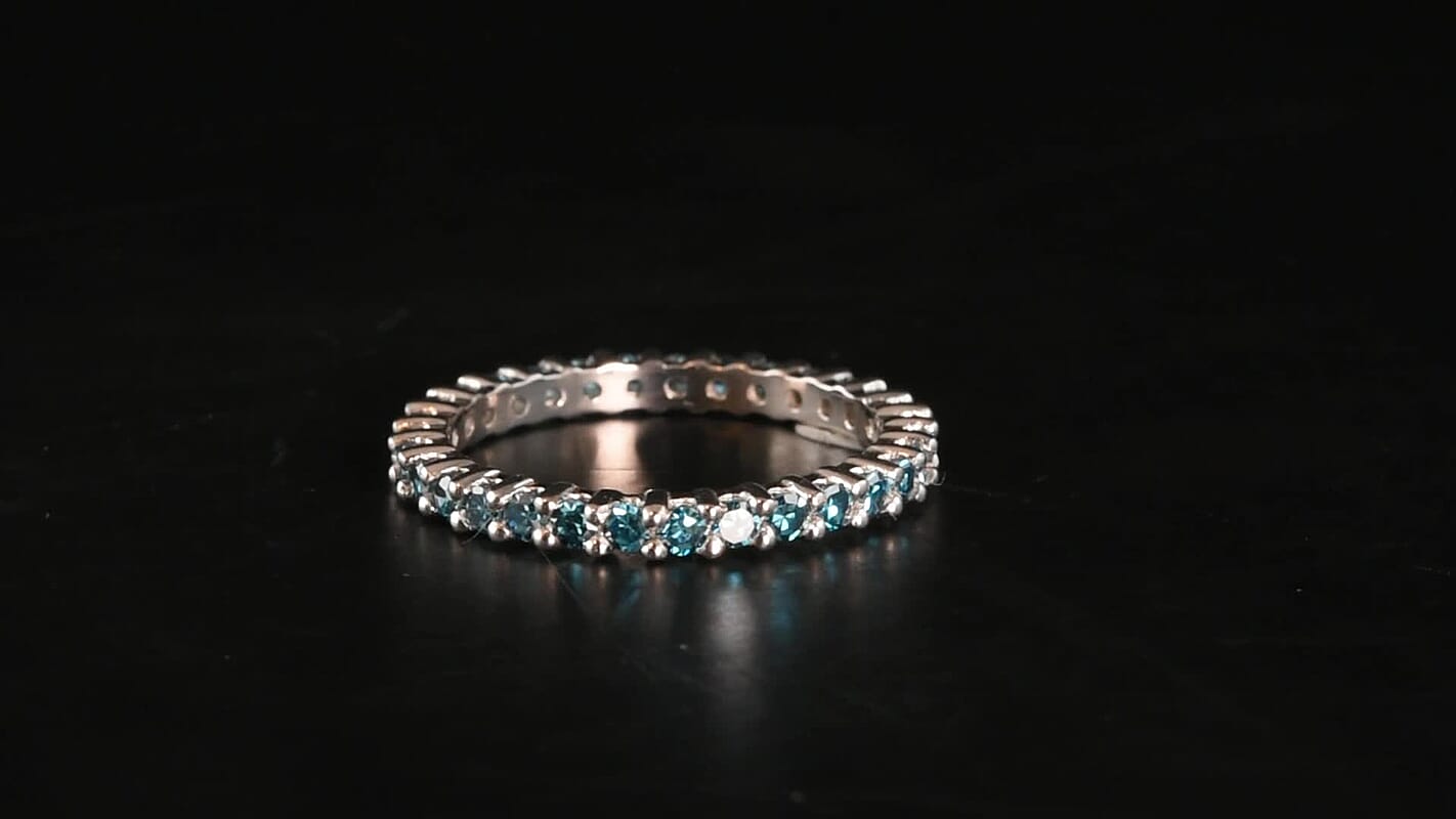 Luxuriant Lab Grown Blue Diamond (IR) SI 1.00 ctw Ring in Rhodium Over Sterling Silver (Size 10.0)