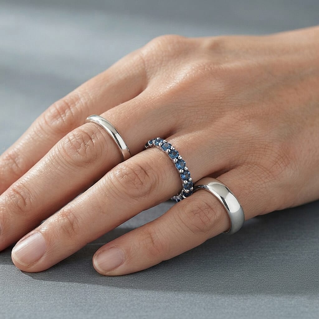 Luxuriant Lab Grown Blue Diamond (IR) SI 1.00 ctw Endless Radiance Ring in Rhodium Over Sterling Silver (Size 6.0)