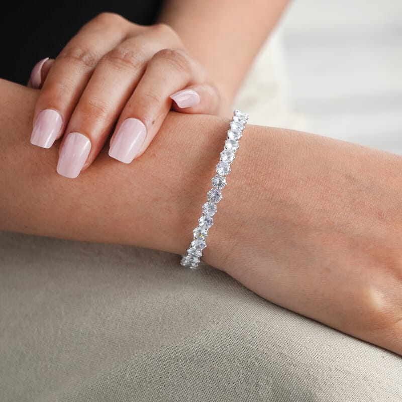 Simulated Diamond Bracelet in Silvertone (7.50In) 15.2ctw