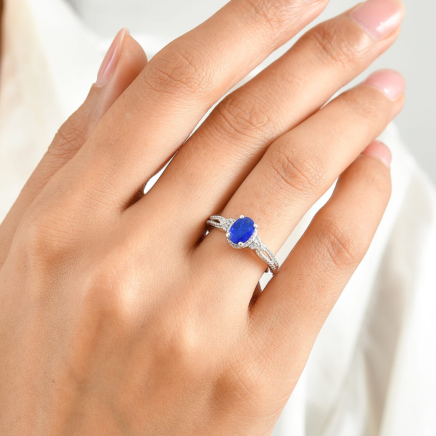D'Joy Tanzanian Blue Spinel (DF) and White Zircon 1.00 ctw Ring in Rhodium Over Sterling Silver (Size 10.0)