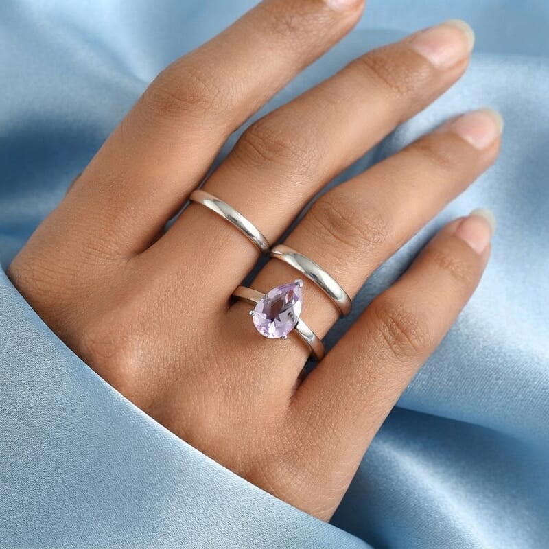 D'Joy Rose De France Amethyst 2.70 ctw Solitaire Ring in Rhodium Over Sterling Silver (Size 7.0)