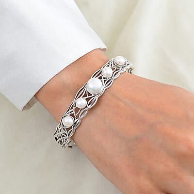 D'Joy Artisan Crafted Passport to Israel Freshwater Pearl Cuff Bracelet in Sterling Silver (7.25 In)