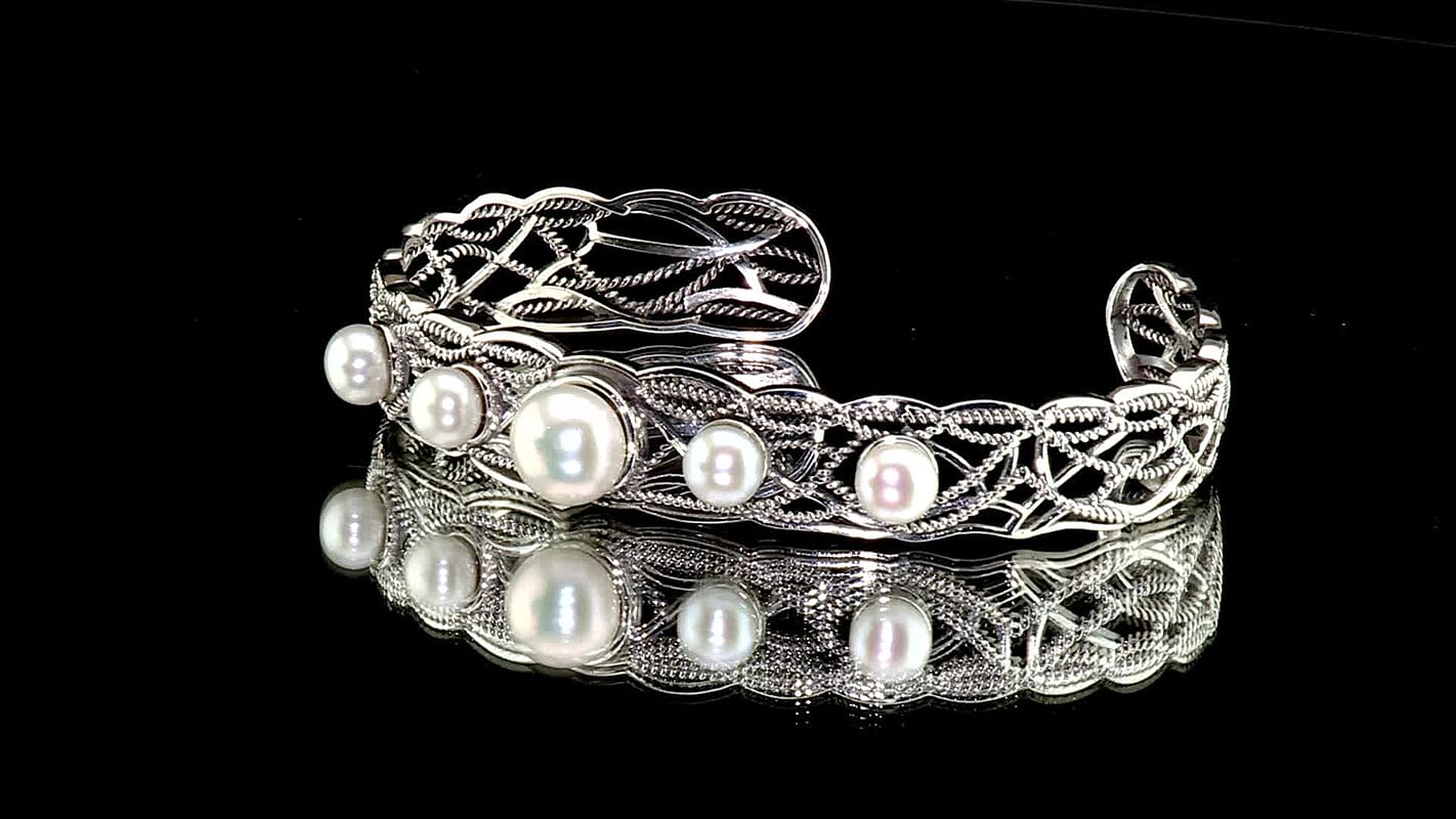D''Joy Passport to Israel Freshwater Pearl Cuff Bracelet in Sterling Silver (7.25 In)