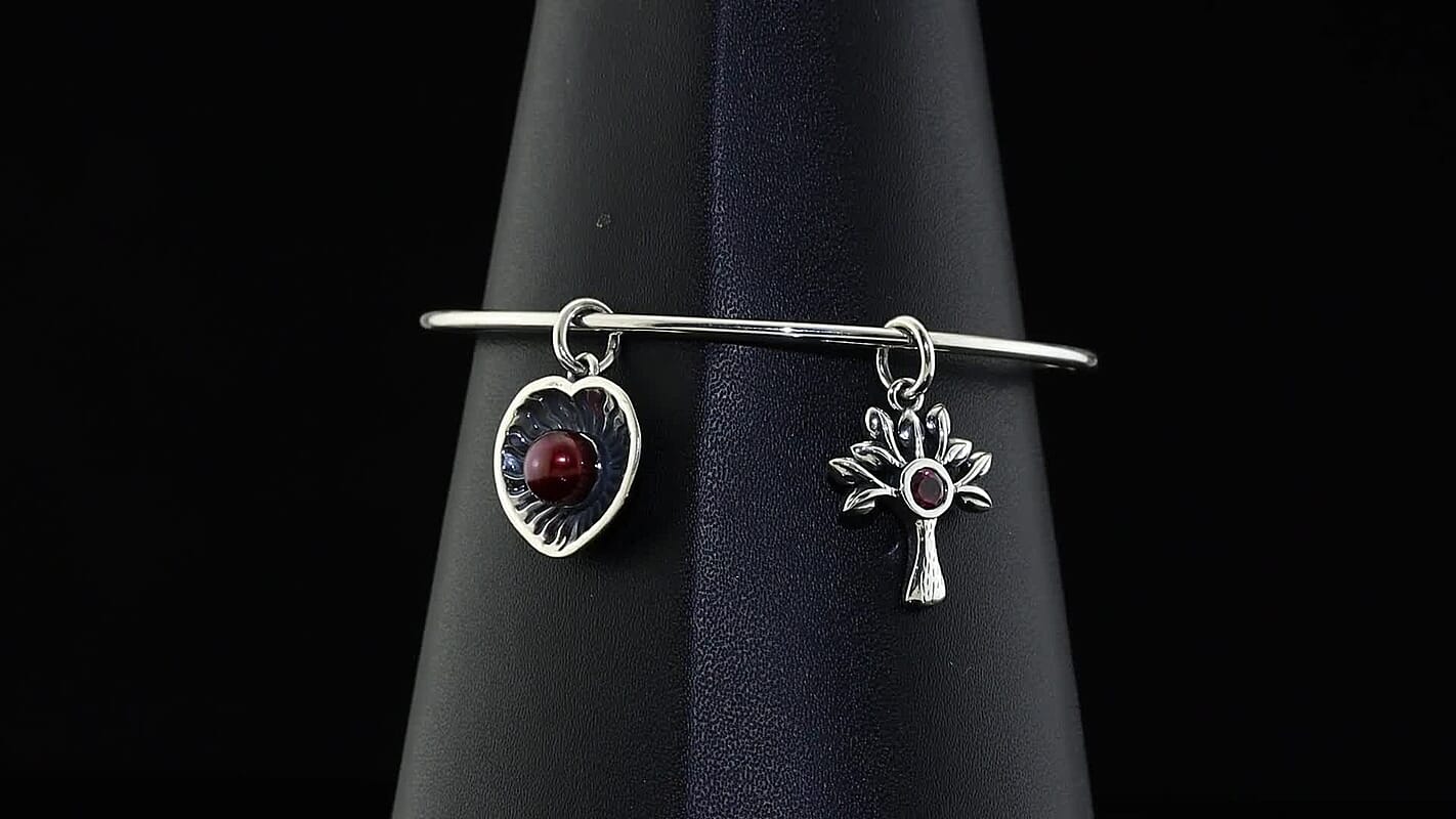 D''Joy Passport to Israel Artisan Crafted Red Freshwater Pearl, Premium Orissa Rhodolite Garnet Cuff Bracelet in Sterling Silver (7.25 In) 0.35 ctw