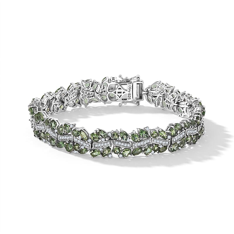 D'Joy Premium Tanzanian Natural Green Apatite and Moissanite 17.00 ctw Bracelet in Rhodium Over Sterling Silver (7.25 In)