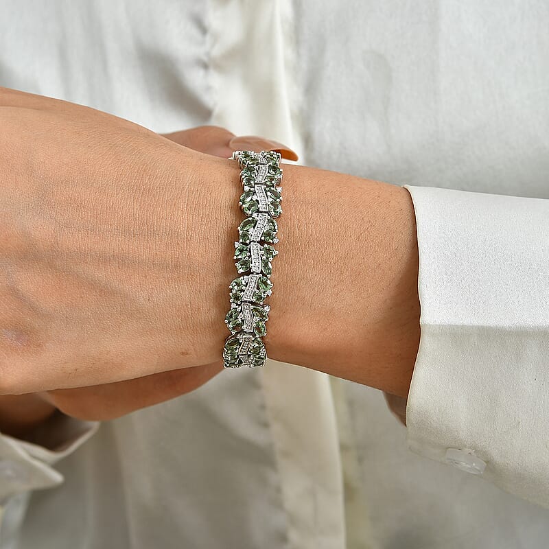 D'Joy Premium Tanzanian Natural Green Apatite and Moissanite 17.00 ctw Bracelet in Rhodium Over Sterling Silver (7.25 In)