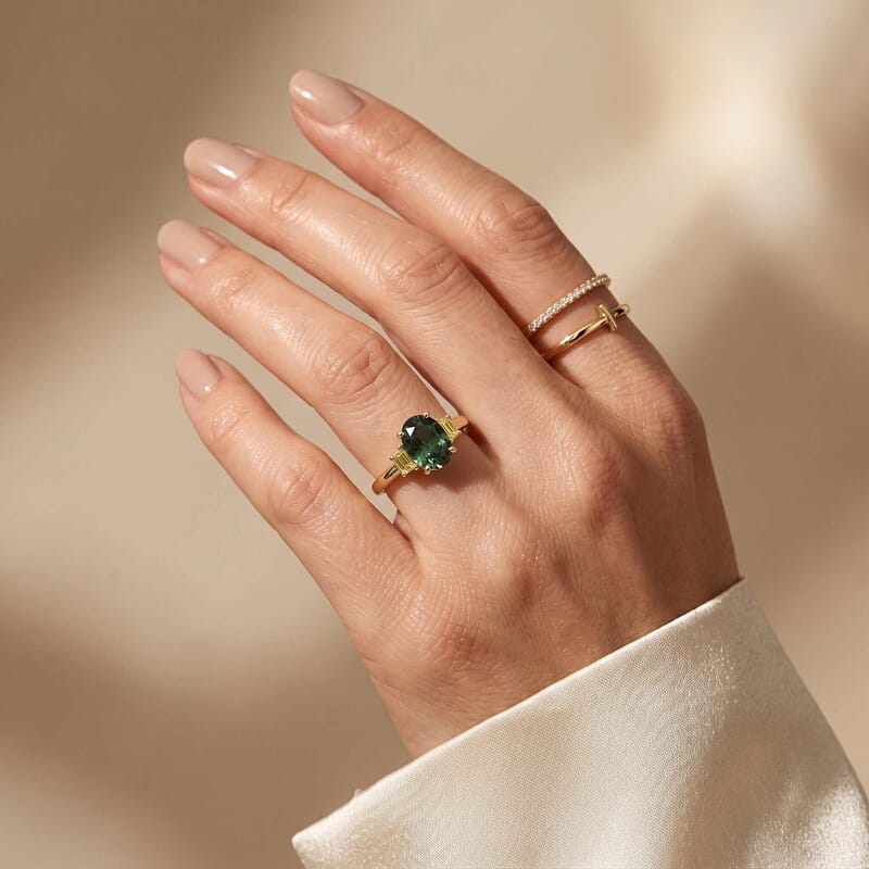 Premium Natural Green Apatite and Luxuriant Lab Grown Yellow Diamond E-F VS 3.30 ctw Ring in 10K Yellow Gold (Size  5.0)