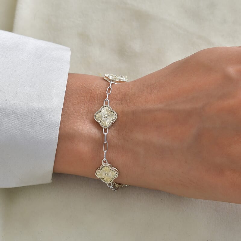 Doorbuster Luxoro Leaf Clover Station Bracelet in 10K Green and White Gold (7.25 In) 9.50 Grams