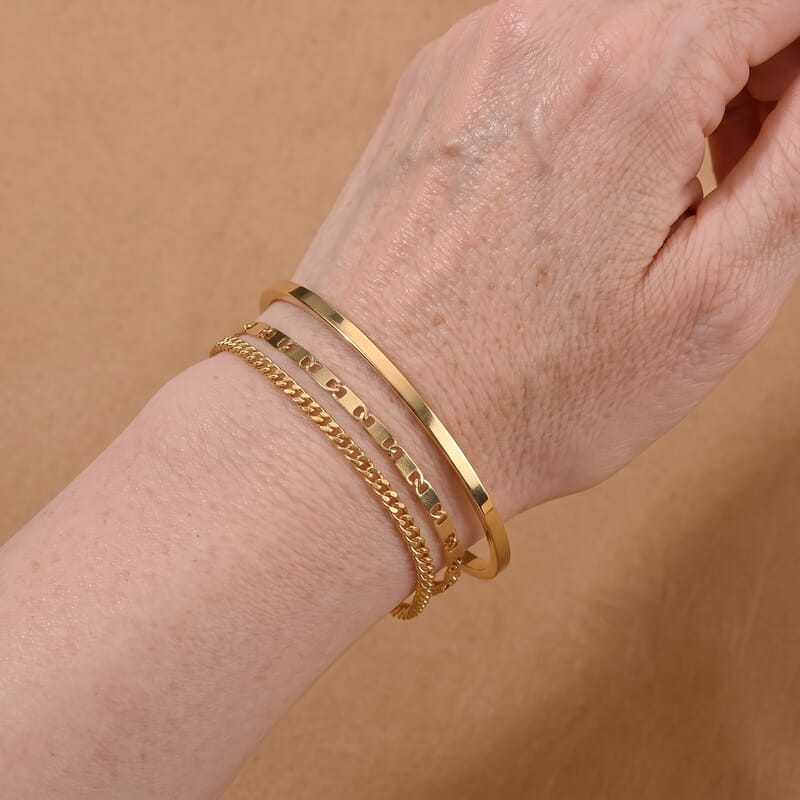 Designer Inspired Stacking Flat Marina Chain Bracelet in ION Plated YG Stainless Steel (7.5-9.5in)