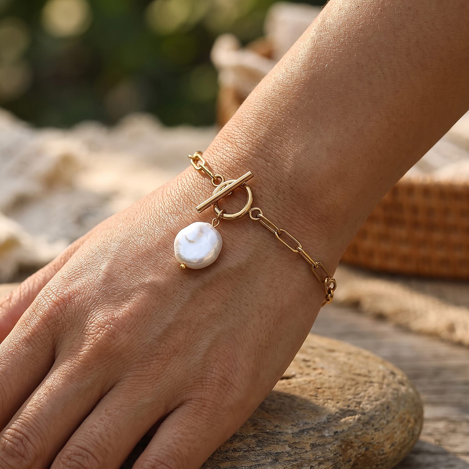 Stackable White Shell Pearl Paperclip Chain Drop Bracelet in ION Plated YG Stainless Steel (7.50-9.50In)