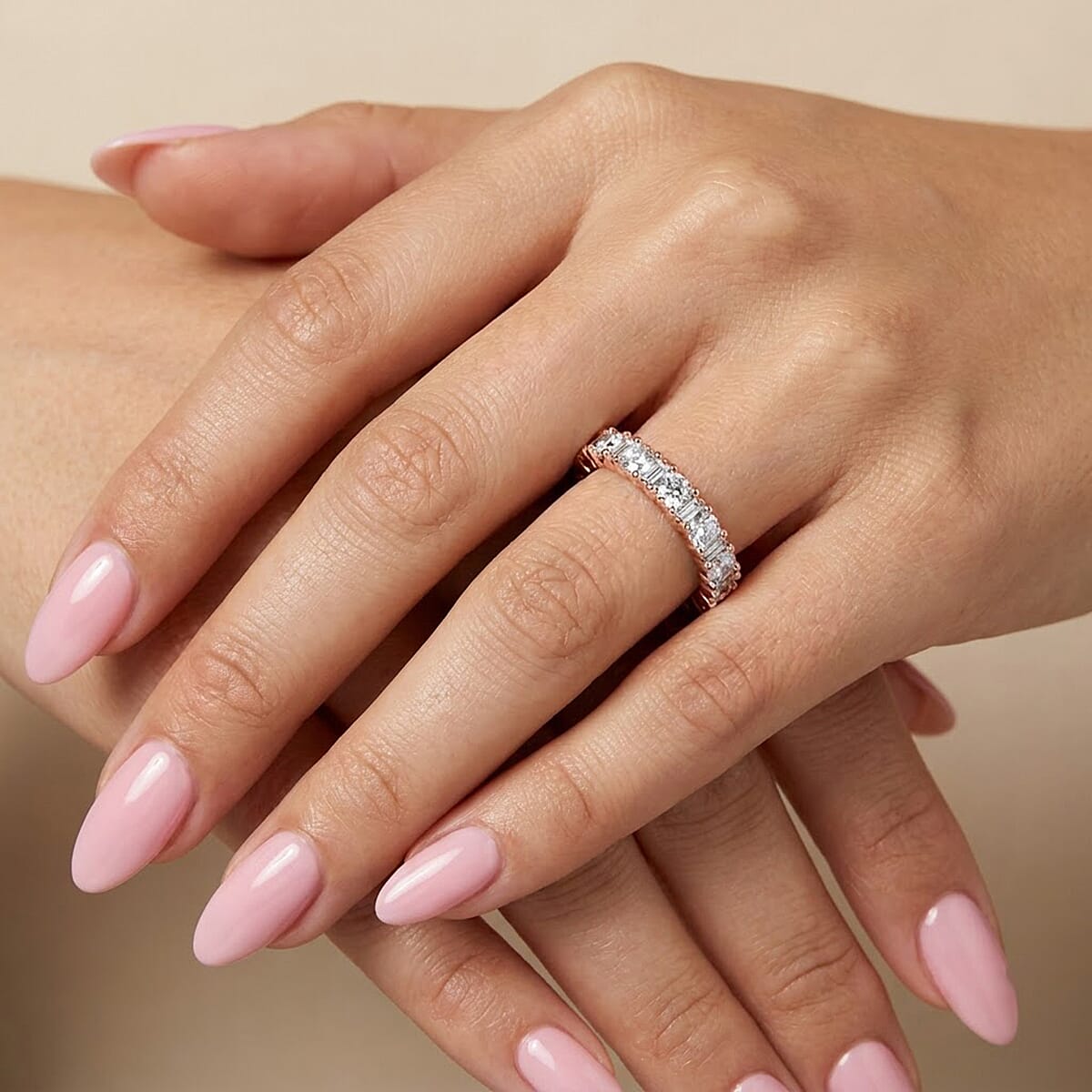 Luxuriant Lab Grown Diamond G-H SI 0.65 ctw Band Ring in 18K Vermeil Rose Gold Over Sterling Silver (Size 5.0)