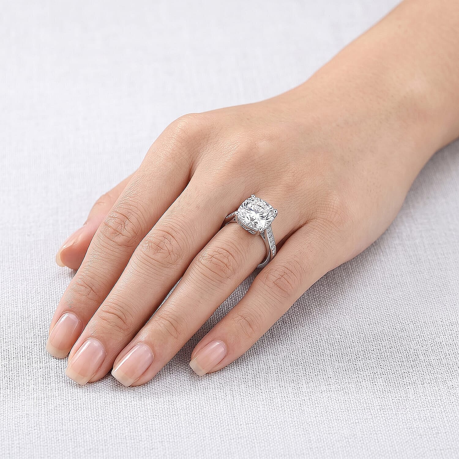 D'Joy Certified Moissanite 14.70 ctw Ring in Rhodium Over Sterling Silver (Size  5.0)
