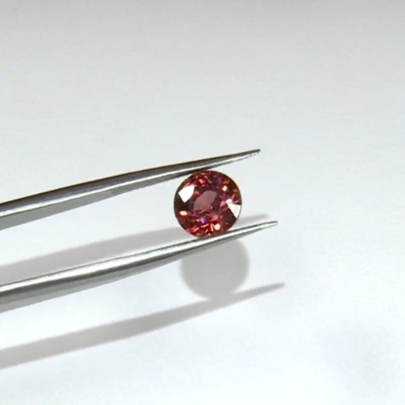 AAA Red Zircon (Rnd Free Size) 2.00 ctw