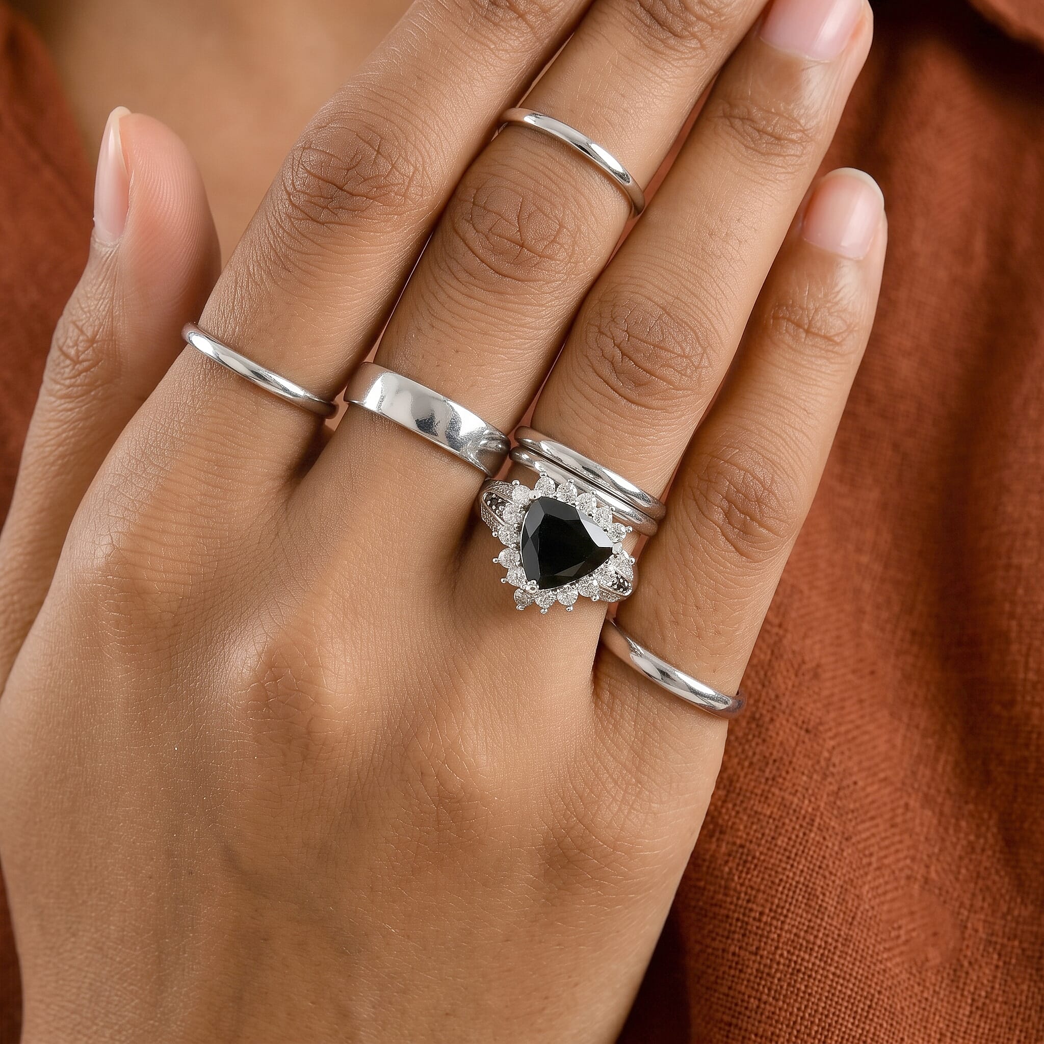 EverTrue Thai Black Spinel and White Zircon 5.30 ctw Trillion Majesty Ring in Platinum Bond (Size 6.0)