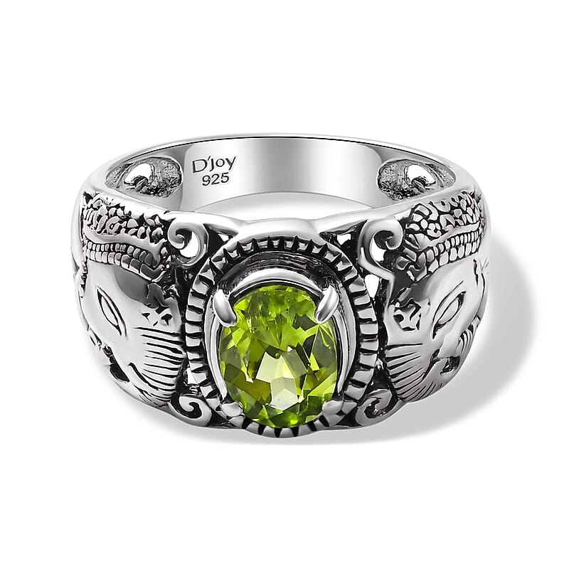 D'Joy Bali Legacy Hebei Peridot 1.25 ctw Elephant Ring in Sterling Silver (Size 5.0)