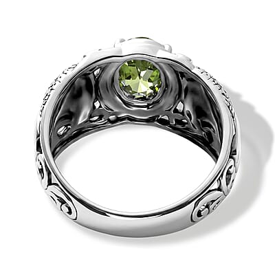 D'Joy Bali Legacy Hebei Peridot 1.25 ctw Elephant Ring in Sterling Silver (Size 5.0)