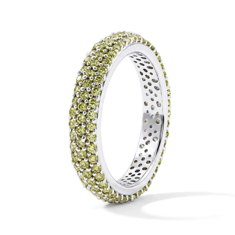 Hebei Peridot 1.35 ctw Ring in Sterling Silver (Size 9.0)
