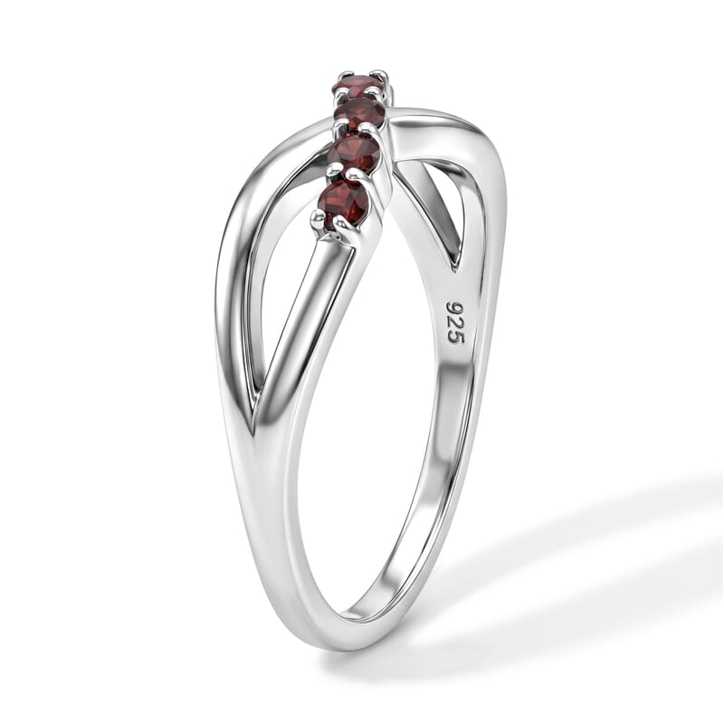 Mozambique Garnet 0.28 ctw Ring in Sterling Silver (Size 8.0)