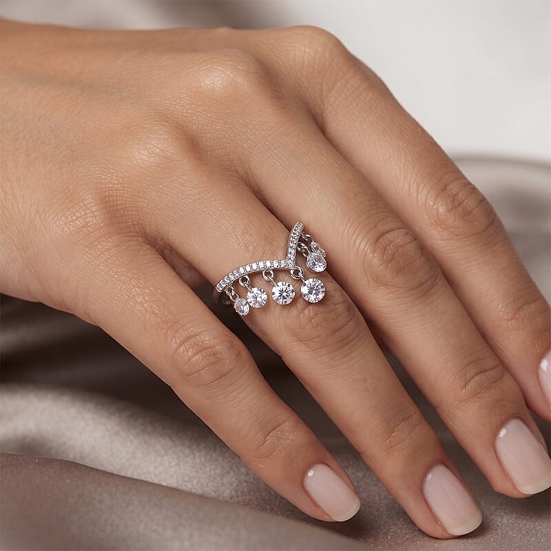 Luxuriant Lab Grown Diamond E-F VS 1.00 ctw Ring in Rhodium Over Sterling Silver (Size 6.0)
