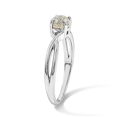 Labradorite 0.55 ctw Solitaire Ring in Sterling Silver (Size 7.0)