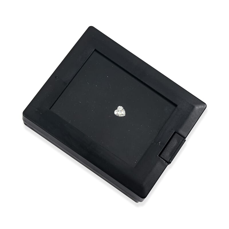 Diamond (I VS1) (Hrt 5.5 mm) 0.54 ctw
