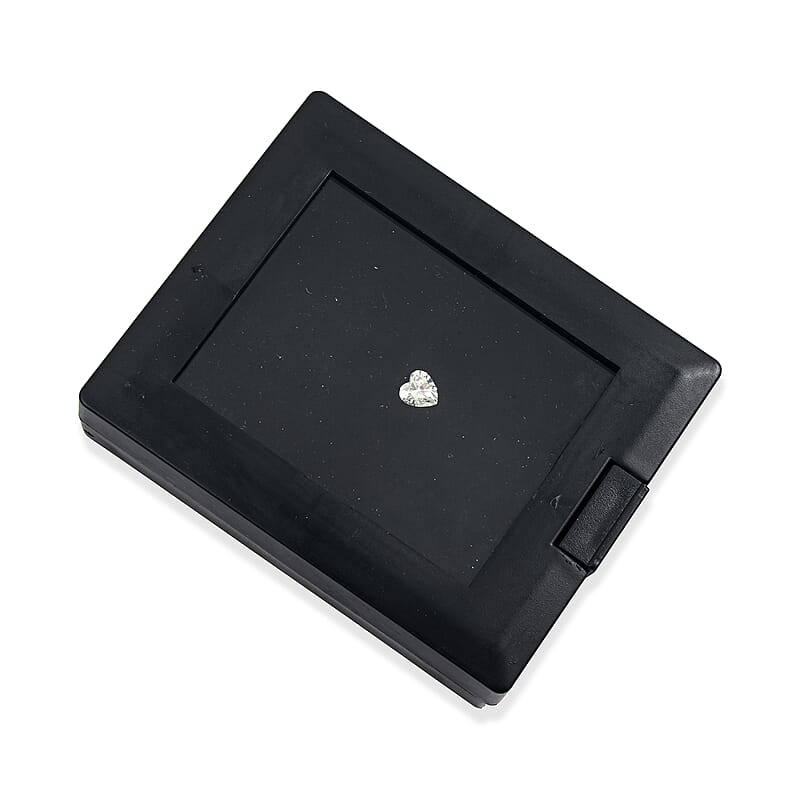 Diamond (I VS1) (Hrt 5.5 mm) 0.54 ctw