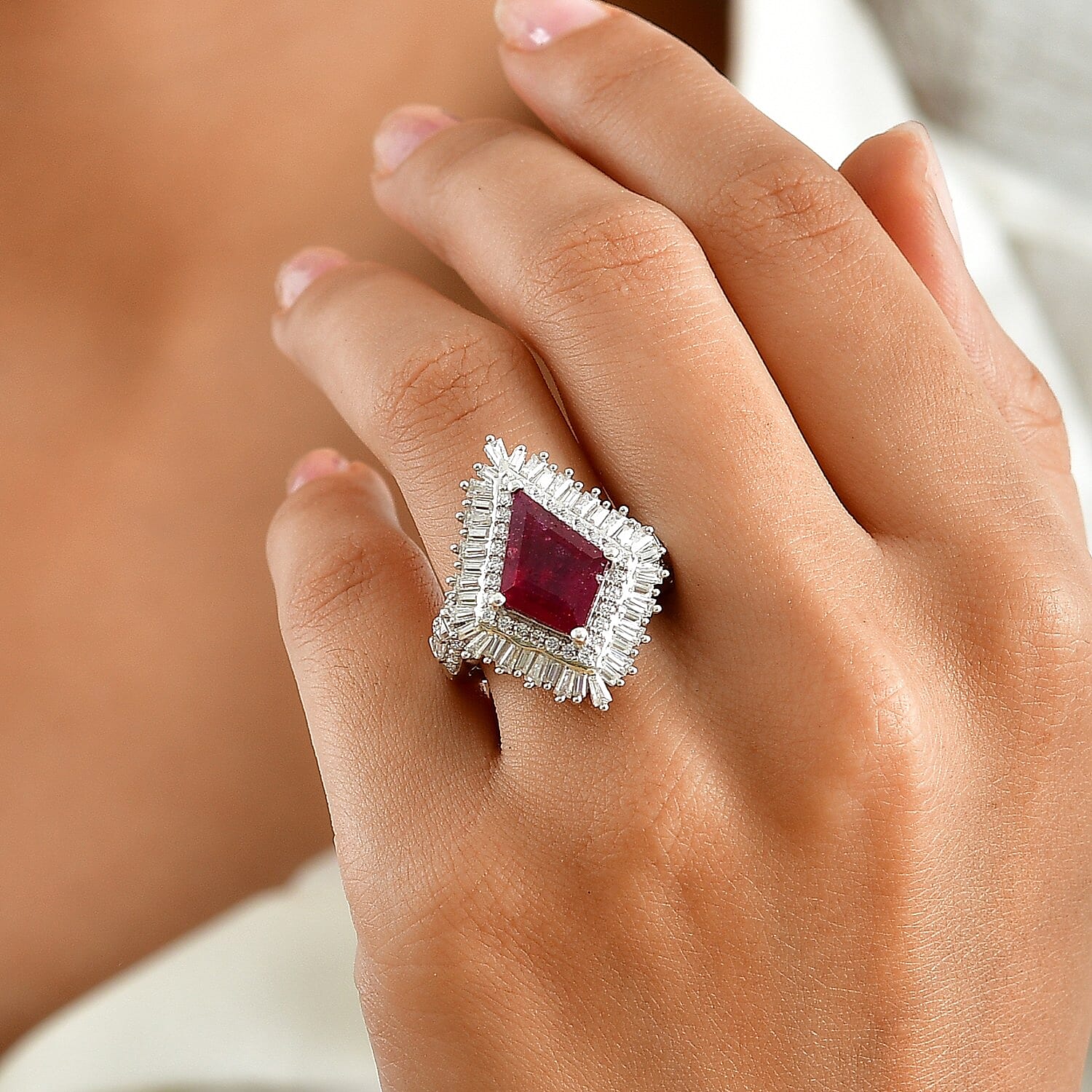 D'Joy Premium Niassa Ruby (FF) and Moissanite 6.10 ctw Ring in Rhodium Over Sterling Silver (Size 6.0)