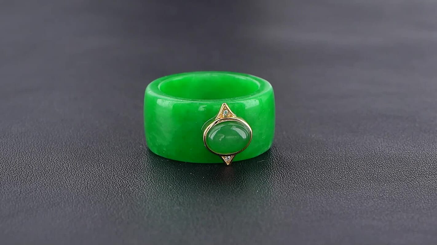 D''Joy Green Jade(D) and Simulated Diamond 30.10 ctw Ring in 14K YG Over Sterling Silver (Size 10.0)