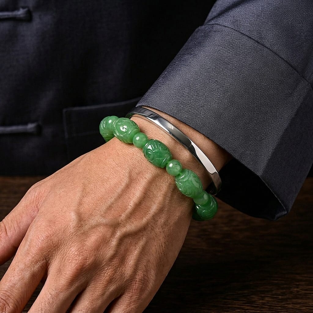 Green Jade (D) 110.00 ctw Beaded Stretch Bracelet