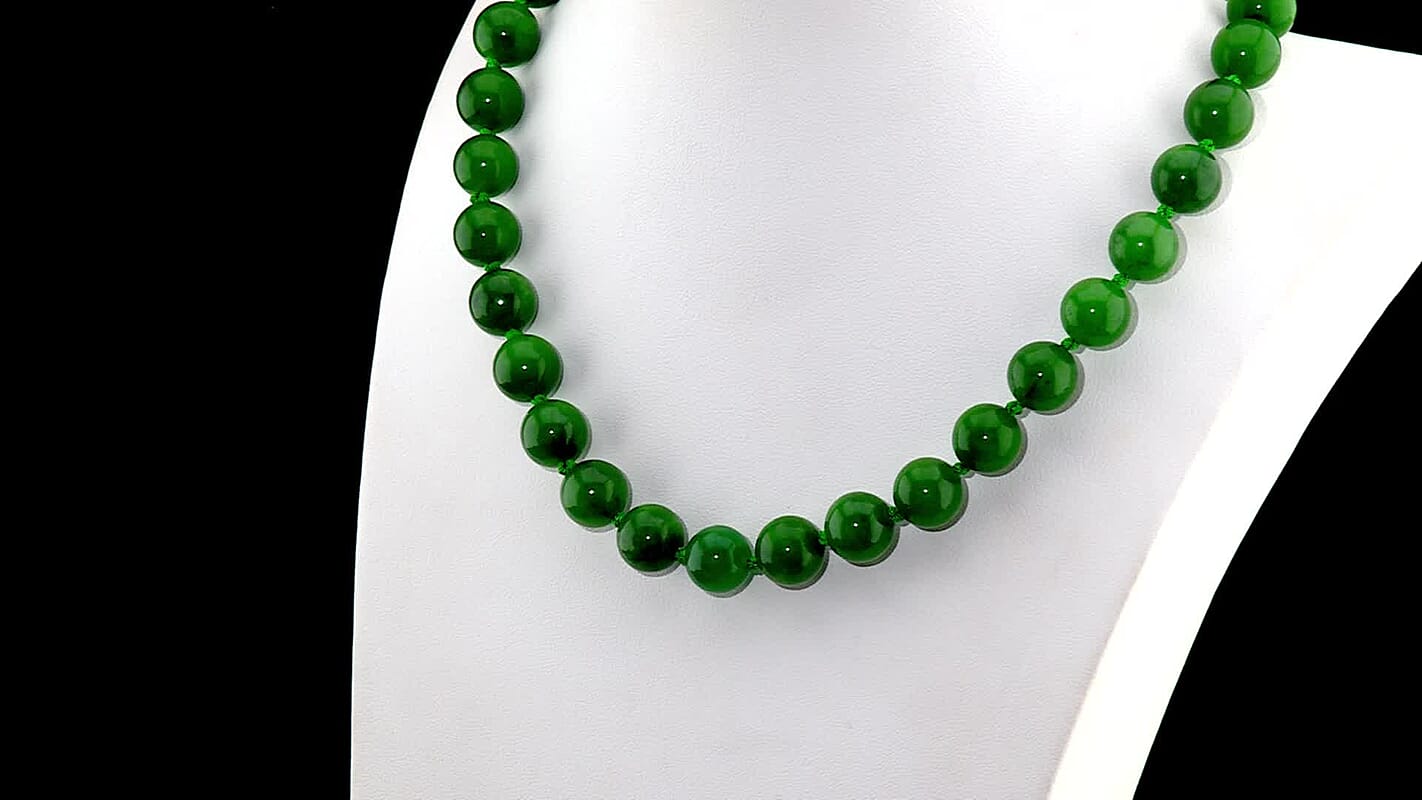 Green Jade Beaded Necklace (20 Inches) in Rhodium Over Sterling Silver 490.00 ctw