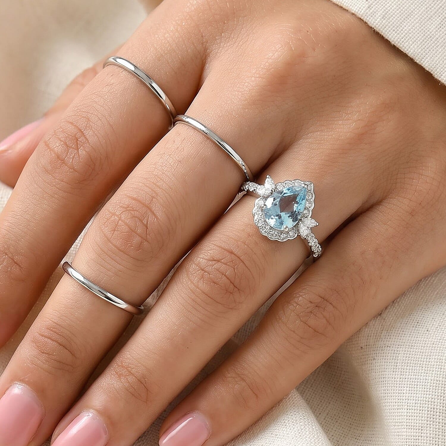 Certified & Appraised Luxoro AAA Santa Maria Aquamarine and Diamond I2 2.35 ctw Ring in 10K White Gold (Size 7.0)