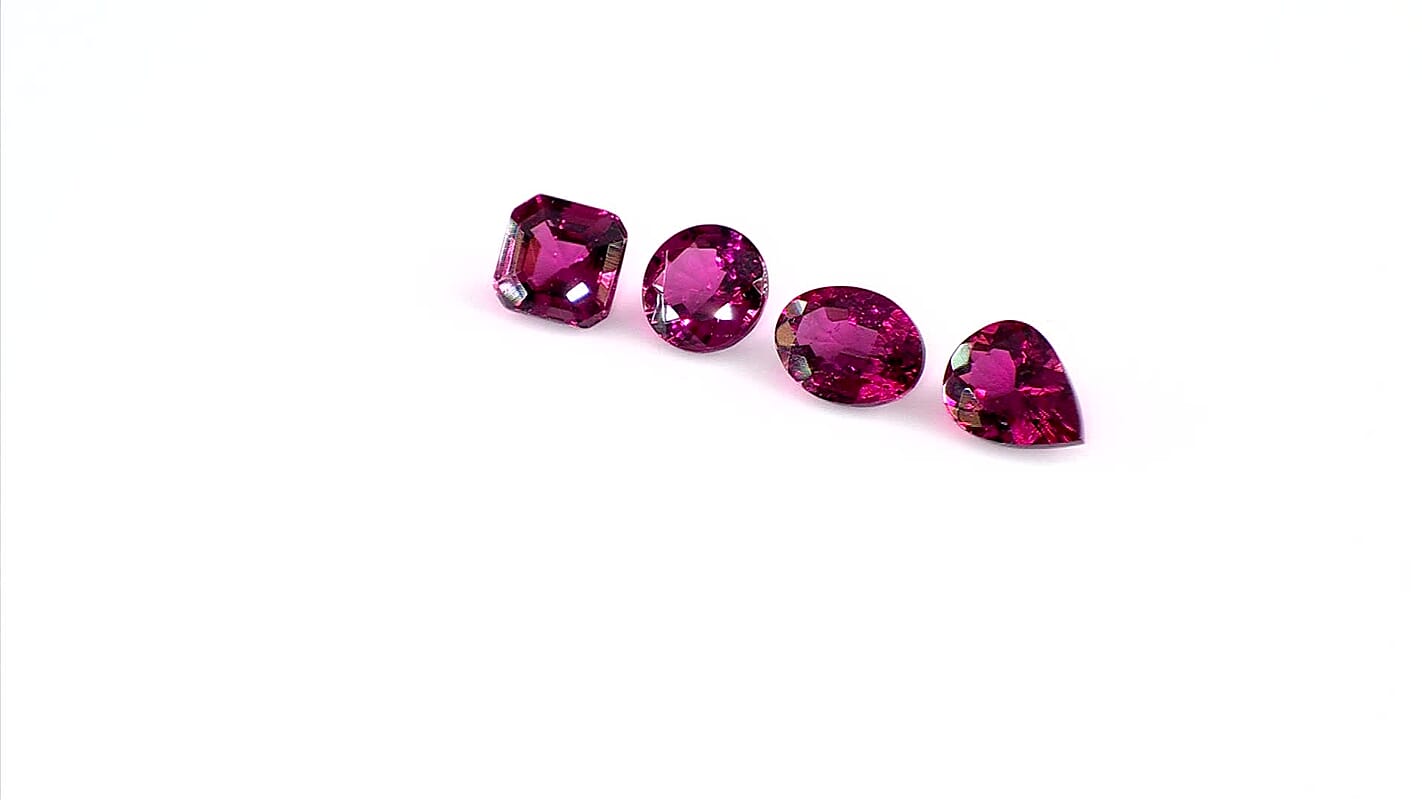 AAAA Ouro Fino Rubellite (Pear Free Size) 1.00 ctw