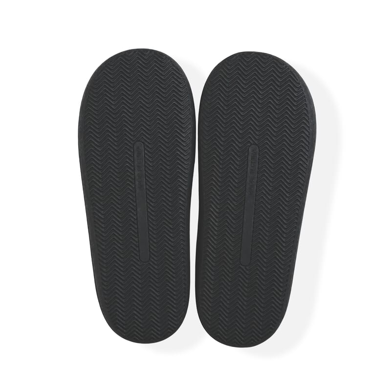 Mossimo Blue Memory Foam Slippers with Sherpa lining (Size 5-6)