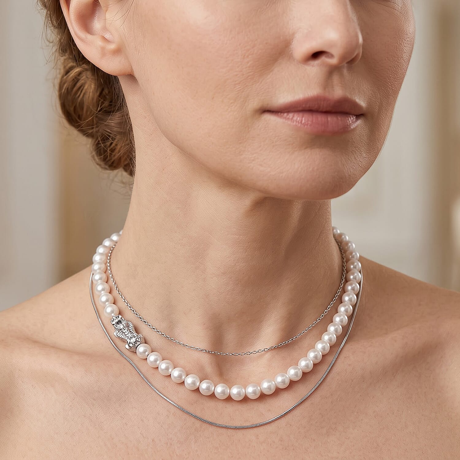 White Shell Pearl Necklace with Pixiu Charm in Silvertone 20-22 Inches