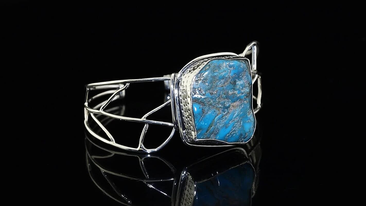 D''Joy Artisan Crafted Royal Hubei Turquoise 56.40 ctw Cuff Bangle Bracelet in Sterling Silver (7.25 In)