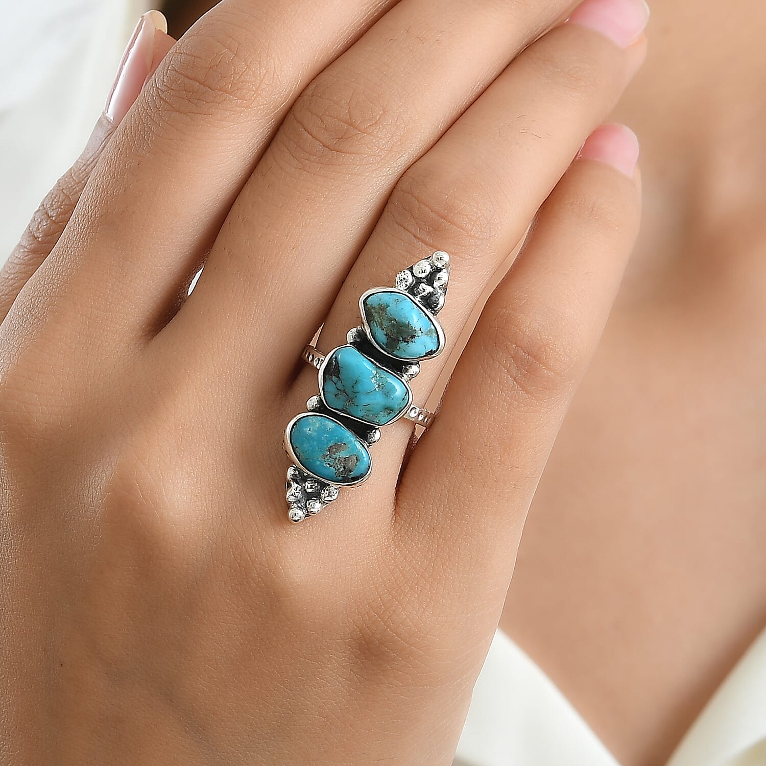 D'Joy Artisan Crafted Royal Hubei Blue Turquoise 7.85 ctw Ring in Sterling Silver (Size 6.0)