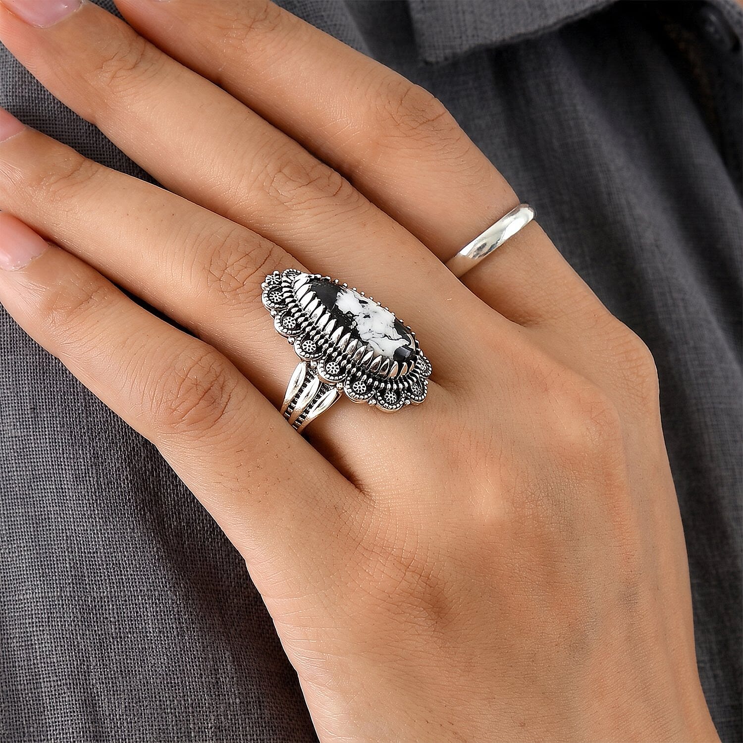 D'Joy Artisan Crafted Premium White Buffalo 6.40 ctw Mesa Heritage Ring in Sterling Silver (Size 6.0)