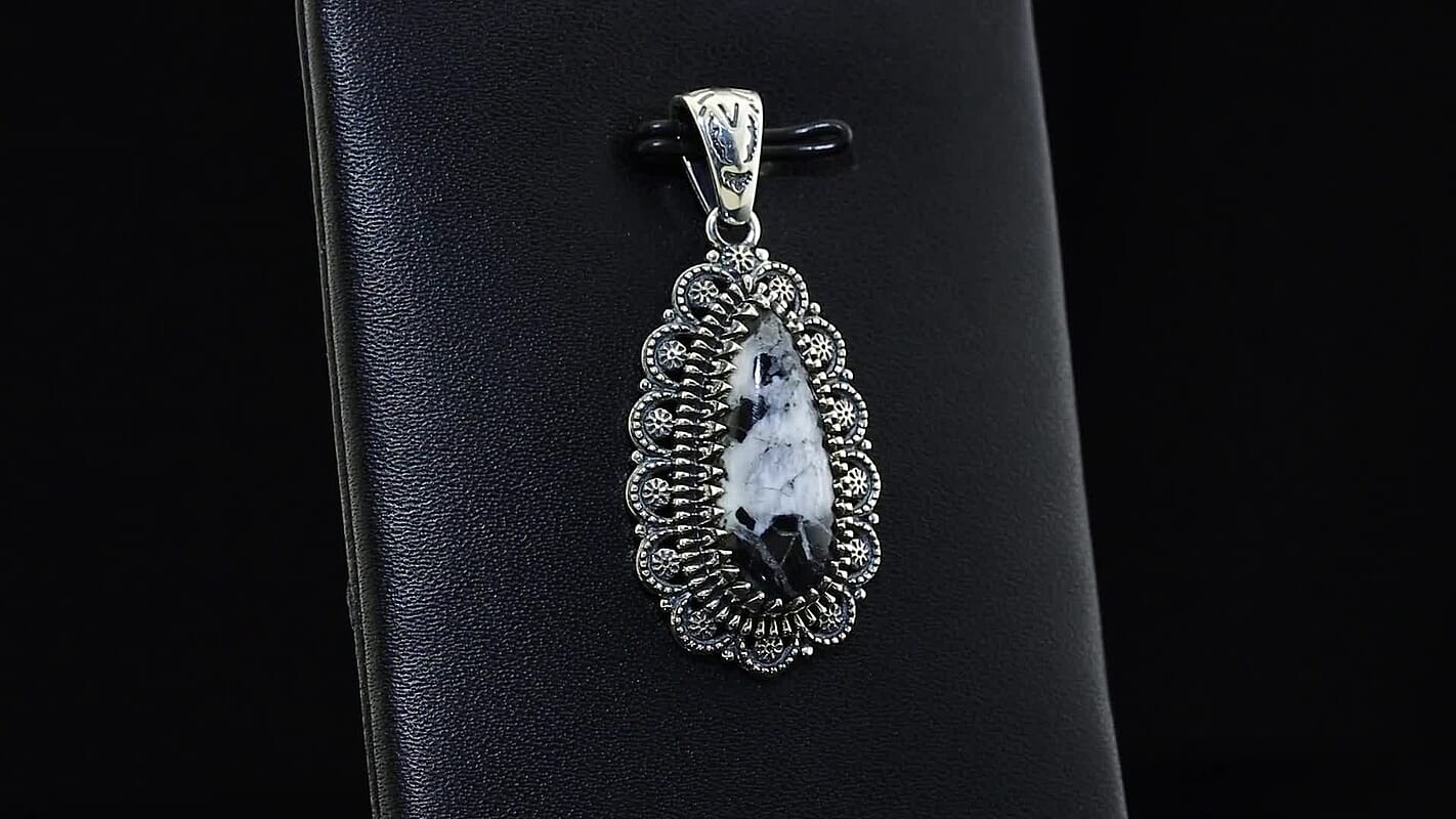 D''Joy Artisan Crafted White Buffalo 6.60 ctw Pendant without Chain in Sterling Silver