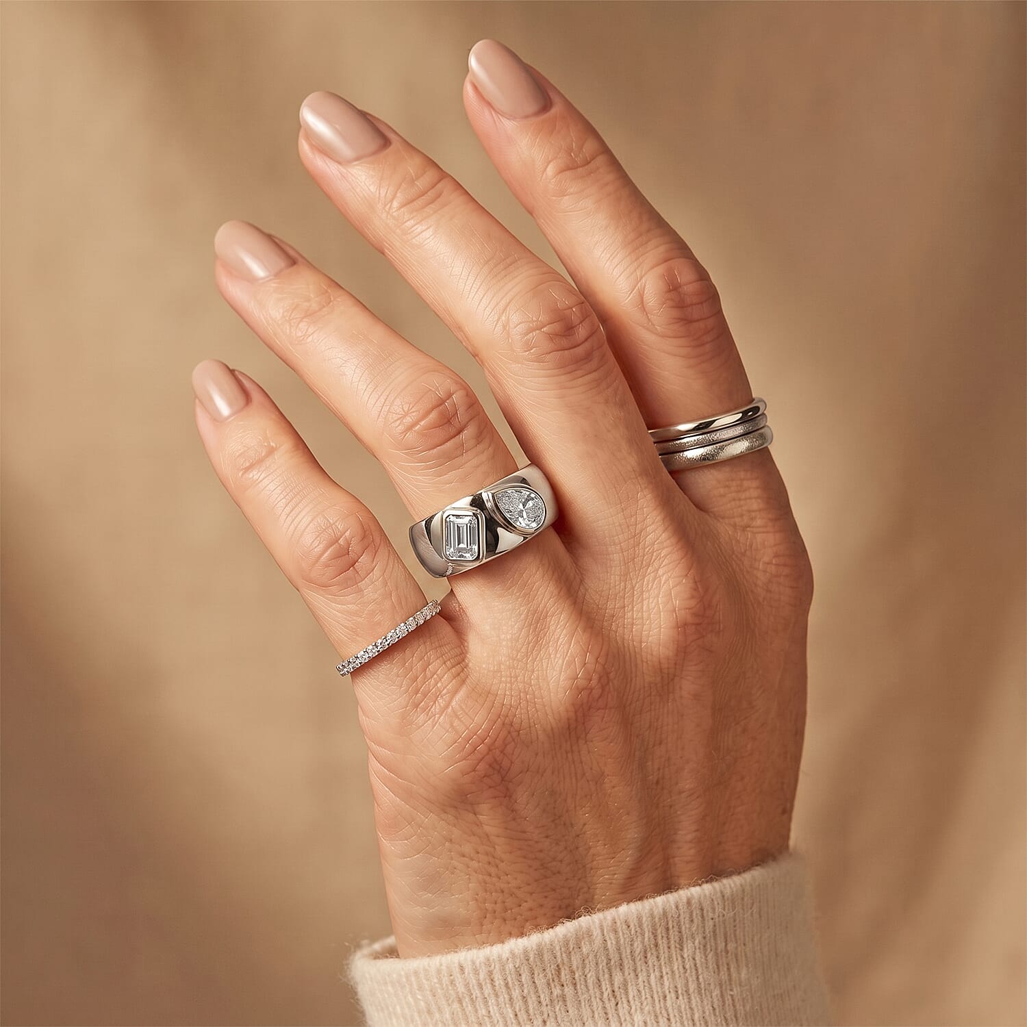 Luxuriant Lab Grown Diamond E-F VS 1.00 ctw Ring in Rhodium Over Sterling Silver (Size  5.0)