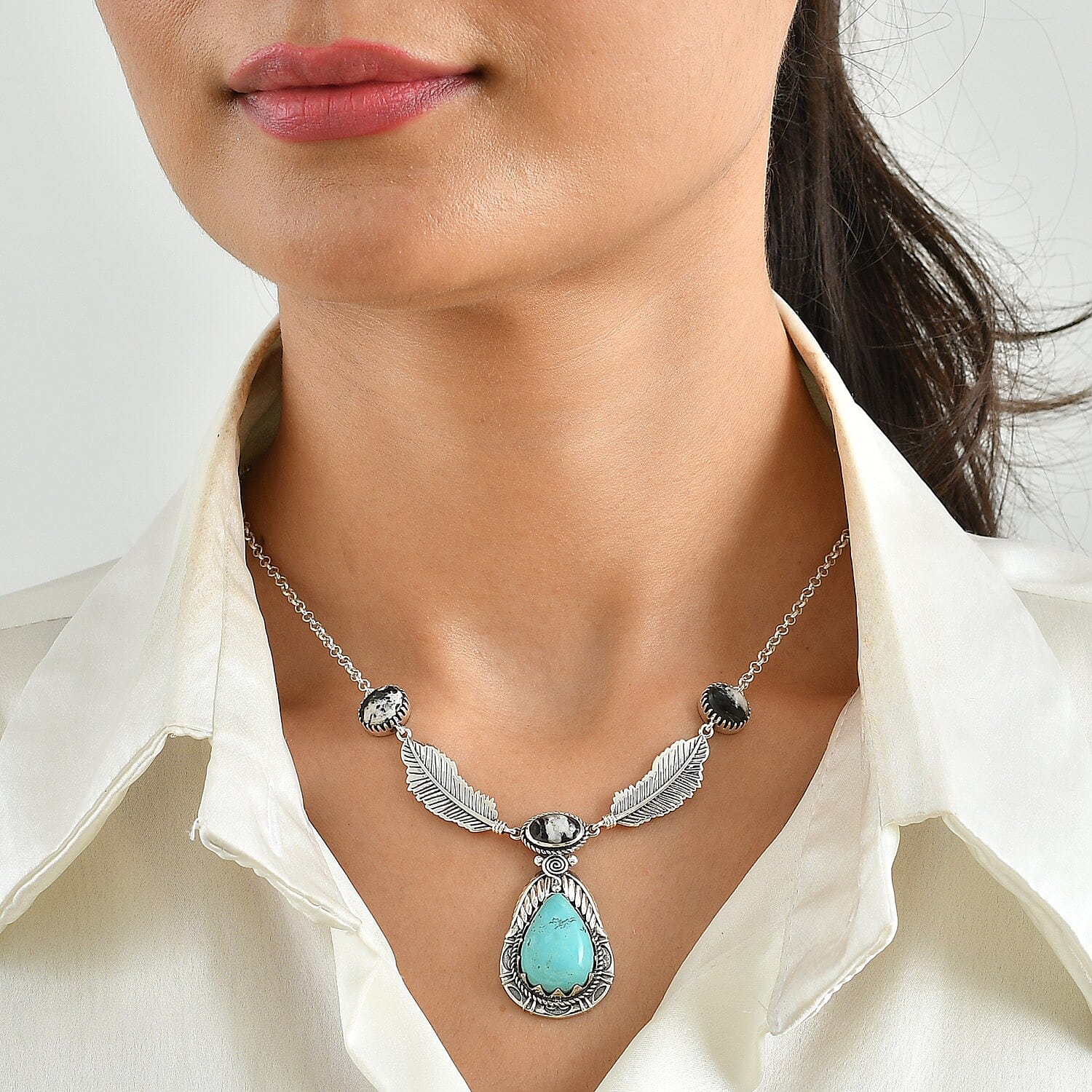 D'Joy Artisan Crafted Premium Tahoe Nevada Turquoise and White Buffalo 19.10 ctw Necklace (18 Inches) in Sterling Silver