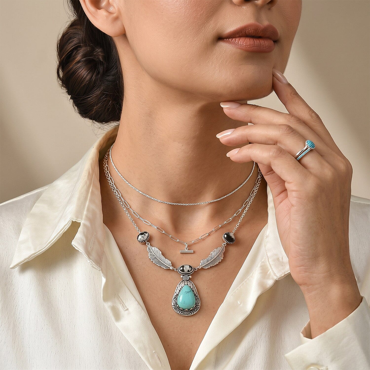 D'Joy Artisan Crafted Premium Tahoe Nevada Turquoise and White Buffalo 19.10 ctw Necklace (18 Inches) in Sterling Silver