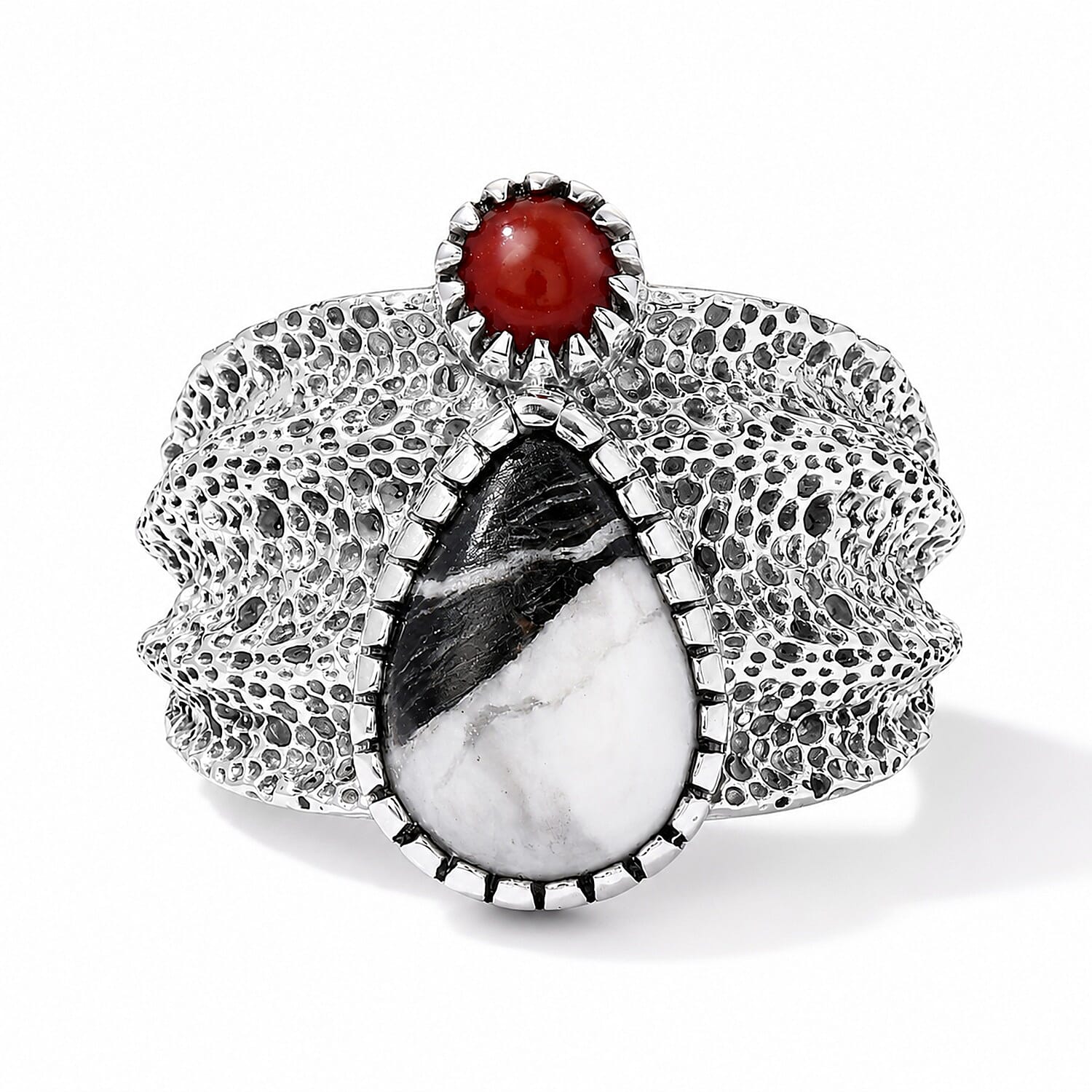 D''Joy Artisan Crafted Premium White Buffalo and Coral 2.70 ctw Ring in Sterling Silver (Size 7.0)